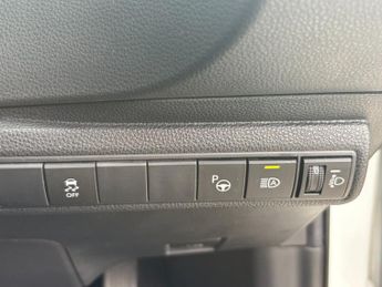 Toyota Corolla 1.8 VVT-i Hybrid Icon Tech 5dr CVT
