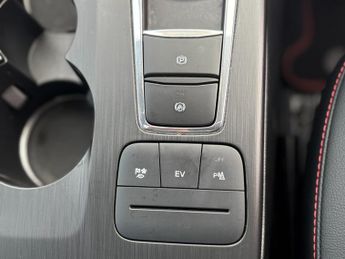 Ford Kuga 2.5 PHEV ST-Line X Edition 5dr CVT