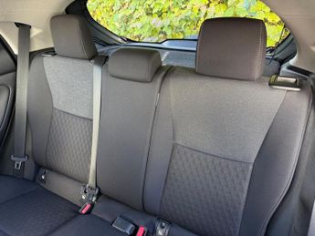 Toyota Yaris 1.5 VVT-h Icon E-CVT Euro 6 (s/s) 5dr