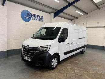 Renault Master 2.3 dCi 35 Business+ FWD LWB Medium Roof Euro 6 4dr