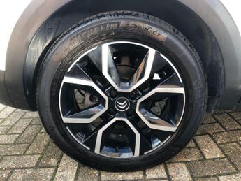 Citroen C4 50kWh Shine Plus Auto 5dr (7.4kW Charger)