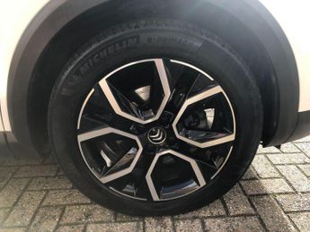 Citroen C4 50kWh Shine Plus Auto 5dr (7.4kW Charger)