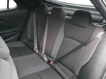 Toyota C-HR 1.8 Hybrid Design 5dr CVT