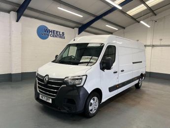 Renault Master 2.3 dCi 35 Business+ FWD LWB Medium Roof Euro 6 4dr