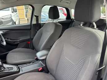 Ford Focus 5Dr Titanium 1.0 125PS Auto