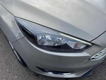 Ford Focus 5Dr Titanium 1.0 125PS Auto