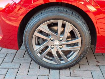 Peugeot 208 1.2 PureTech Active Premium EAT Euro 6 (s/s) 5dr