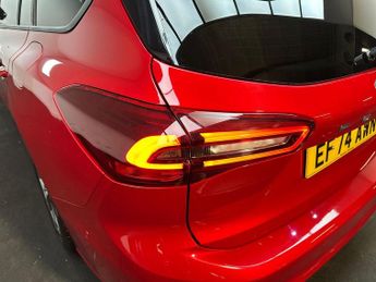 Ford Focus Estate ST-Line 1.0 MHEV 155PS Auto