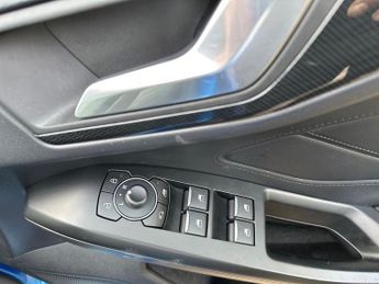 Ford Focus 5Dr ST-Line Vignale 1.5 Tdci 120PS Auto