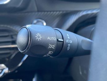 Peugeot 2008 1.2 PureTech Allure EAT Euro 6 (s/s) 5dr