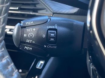 Peugeot 2008 1.2 PureTech Allure EAT Euro 6 (s/s) 5dr