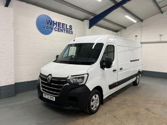 Renault Master 2.3 dCi 35 Business+ FWD LWB Medium Roof Euro 6 4dr