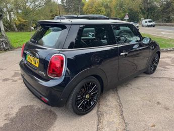 MINI HATCHBACK 135kW Cooper S Level 3 33kWh 3dr Auto