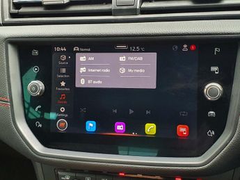 SEAT Arona 1.5 TSI 150 FR [EZ] 5dr DSG