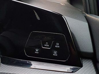 Volkswagen Golf 1.5 eTSI 150 R-Line 5dr DSG