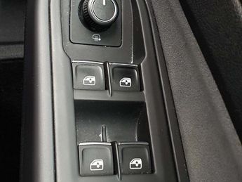 Volkswagen Golf 1.5 eTSI 150 R-Line 5dr DSG