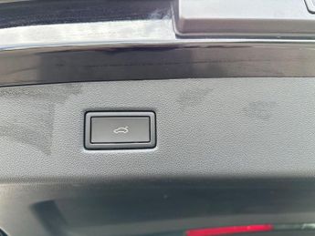 Ford Explorer 5Dr Premium Extended Range 2WD Auto