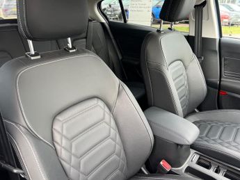 Ford Focus 5Dr Active X 1.0 MHEV 155PS Auto