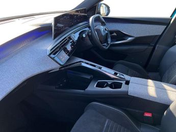 Peugeot 3008 5Dr GT 157kW 73kWh Auto