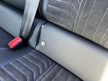 Peugeot 3008 5Dr GT 157kW 73kWh Auto