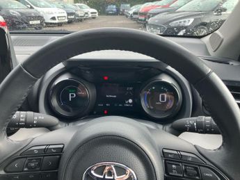 Toyota Yaris 1.5 Hybrid Excel 5dr CVT