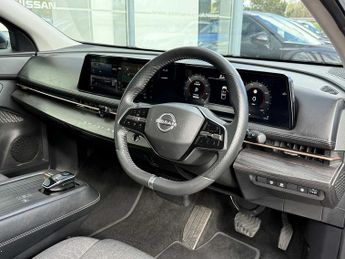 Nissan Ariya (178kW) Engage (87kWh) [22Kw Charger]