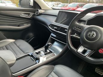 MG HS 1.5 T-GDI Exclusive 5dr DCT