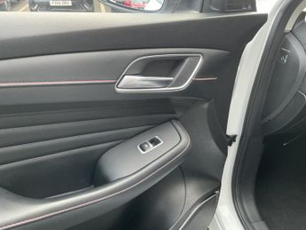 MG HS 1.5 T-GDI Exclusive 5dr DCT