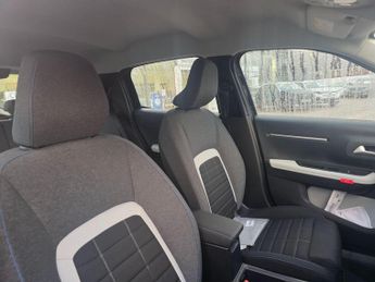 Citroen C3 1.2 PureTech MHEV PLUS e-DSC Euro 6 (s/s) 5dr