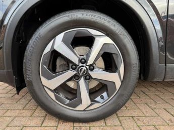 Nissan Qashqai 1.3 DiG-T MH 158 N-Connecta 5dr Xtronic