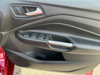 Ford Kuga 5Dr ST-Line 2.0 Tdci 180PS AWD Auto