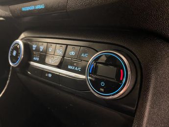 Ford Fiesta 1.0 Turbo EcoBoost (100PS) Automatic Titanium 5dr.***LOW MILES**