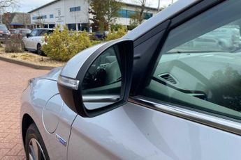 Hyundai Ioniq 1.6 GDi Plug-in Hybrid Premium SE 5dr DCT