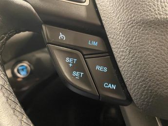 Ford Kuga 2.0 TDCi (180PS) Automatic Titanium AWD 5dr**HIGH SPEC**