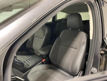 Ford Kuga 2.0 TDCi (180PS) Automatic Titanium AWD 5dr**HIGH SPEC**