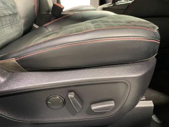 Ford Kuga 2.0 EcoBlue (150PS) mHEV 6 spd ST-Line 5dr.