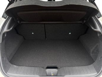 Nissan Juke 1.6 Hybrid Premiere Edition 5dr Auto