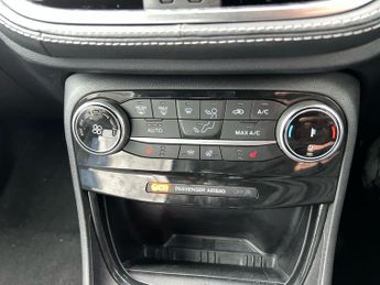 Ford Puma 5Dr ST-Line Vignale 1.0 MHEV 155PS Auto