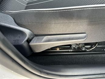 SEAT Mii 5Dr One 61kW 36.8kWh Auto