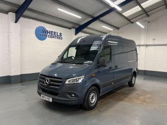 Mercedes Sprinter 2.0 315 CDI Premium Panel Van 5dr Diesel G-Tronic FWD L2 H2 Euro