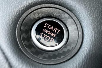 Nissan Juke 1.0 DiG-T 114 N-Connecta 5dr DCT