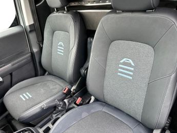 Ford Transit Courier 1.0 Active 125PS Auto