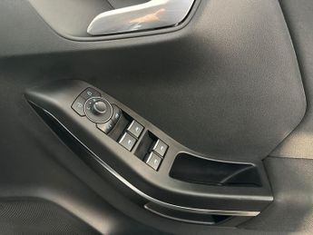 Ford Puma 5Dr ST-Line 1.0 MHEV 125PS Auto