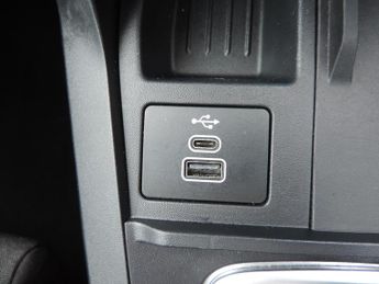 Ford Puma 1.0 EcoBoost Hybrid mHEV Titanium 5dr DCT