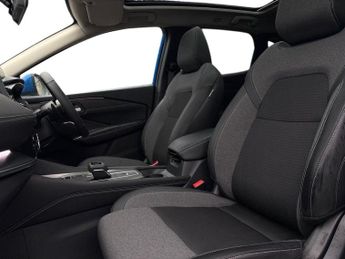 Nissan Qashqai 1.3 DiG-T MH 158 N-Connecta 5dr Xtronic