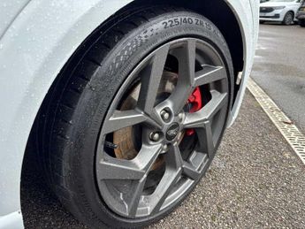 Ford Puma 1.0 EcoBoost Hybrid mHEV ST 5dr DCT