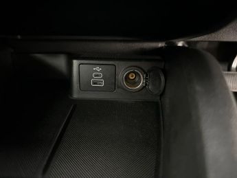 Ford Focus 5Dr ST-Line 1.0 MHEV 155PS Auto