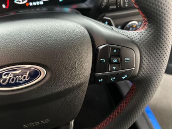 Ford Focus 5Dr ST-Line 1.0 MHEV 155PS Auto