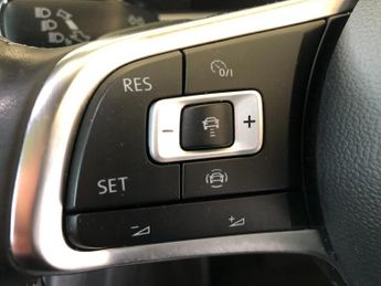 Volkswagen Tiguan 2.0 TSi 190 4Motion R-Line Tech 5dr DSG