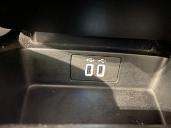 Ford Ranger 2.0 EcoBlue (170PS) Auto 4x4 LIMITED Pick Up***ROLLER SHUTTER**